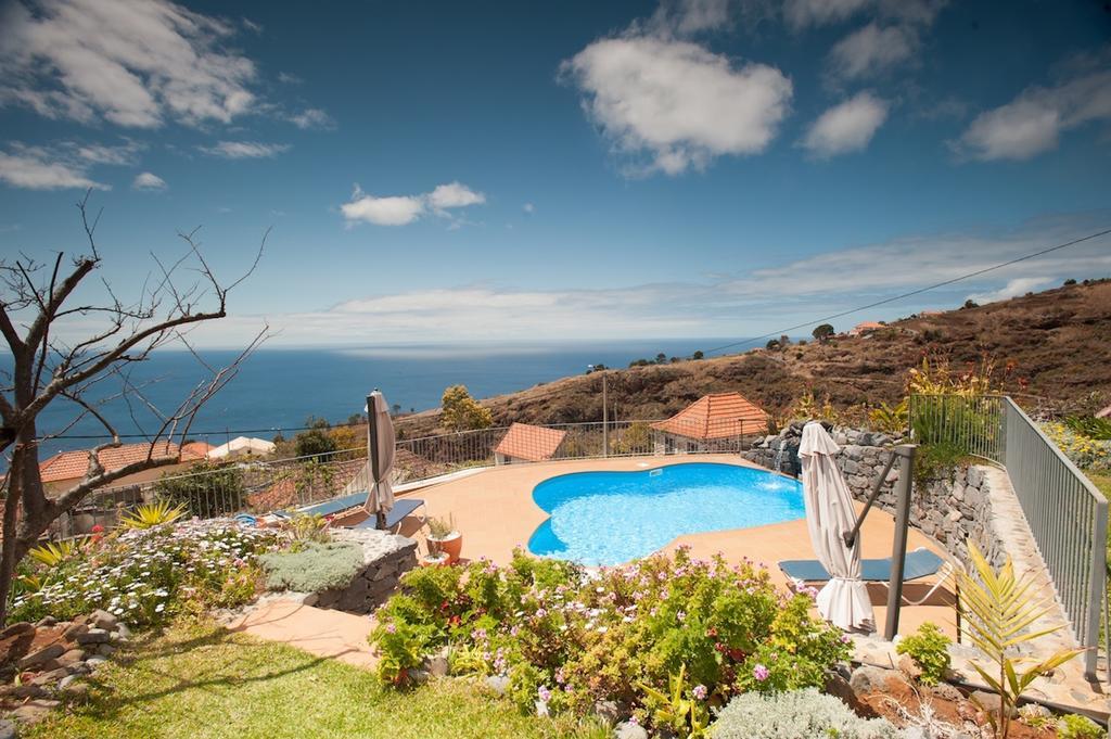 Banda Do Sol Self Catering Cottages Estreito Da Calheta 객실 사진